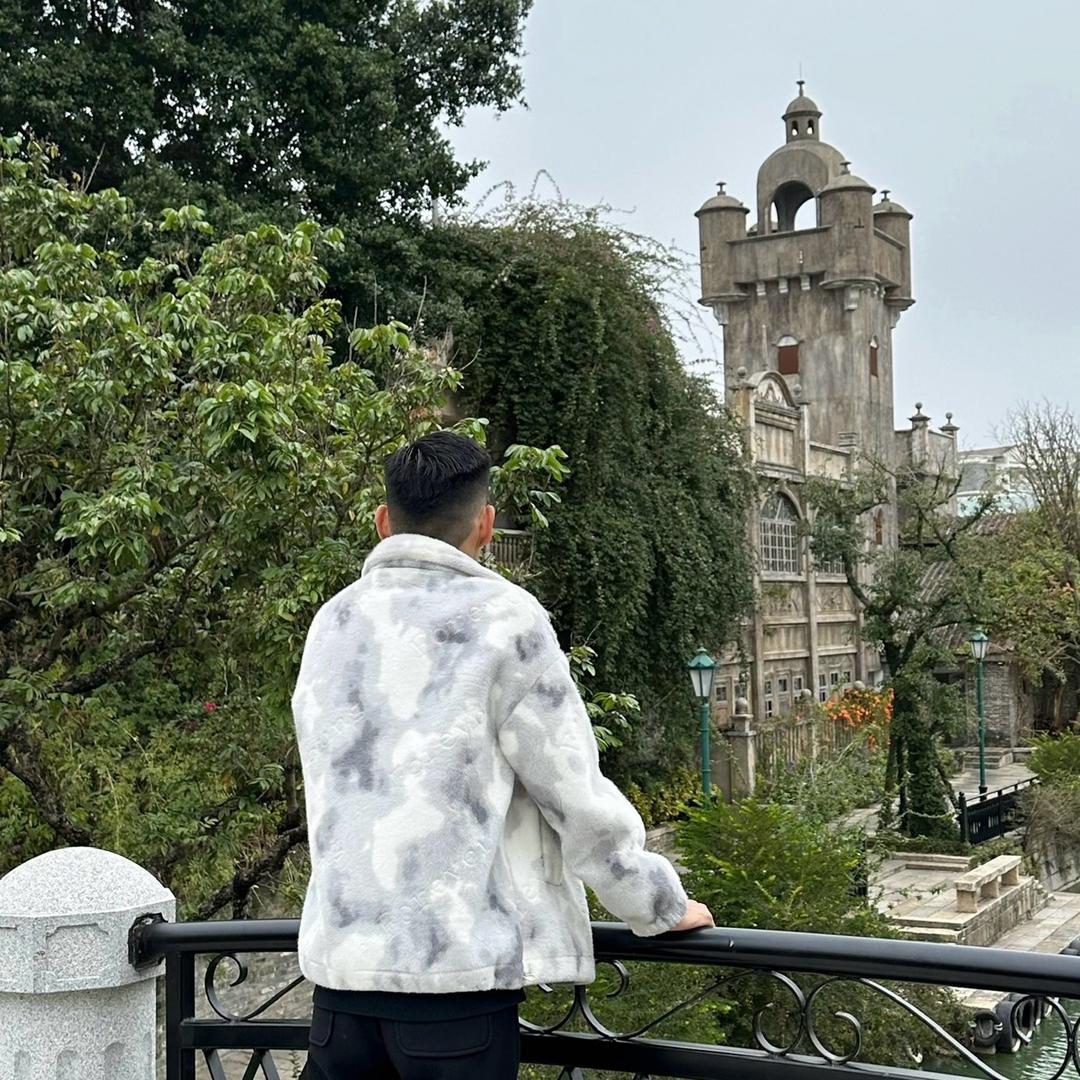 遂溪苏格斯顿瓷砖批发仓·李