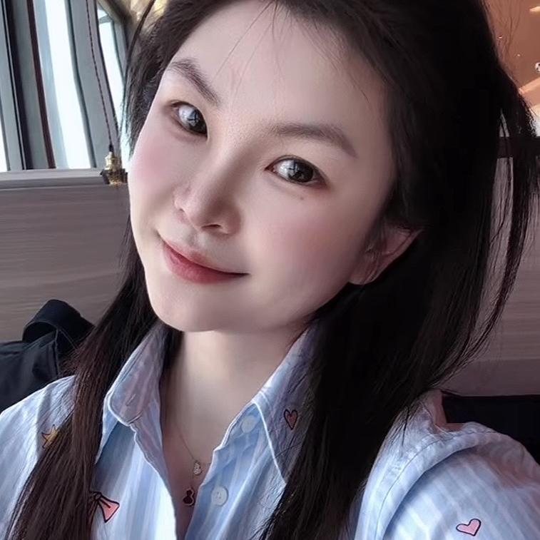 小燕她老姨微胖女装店