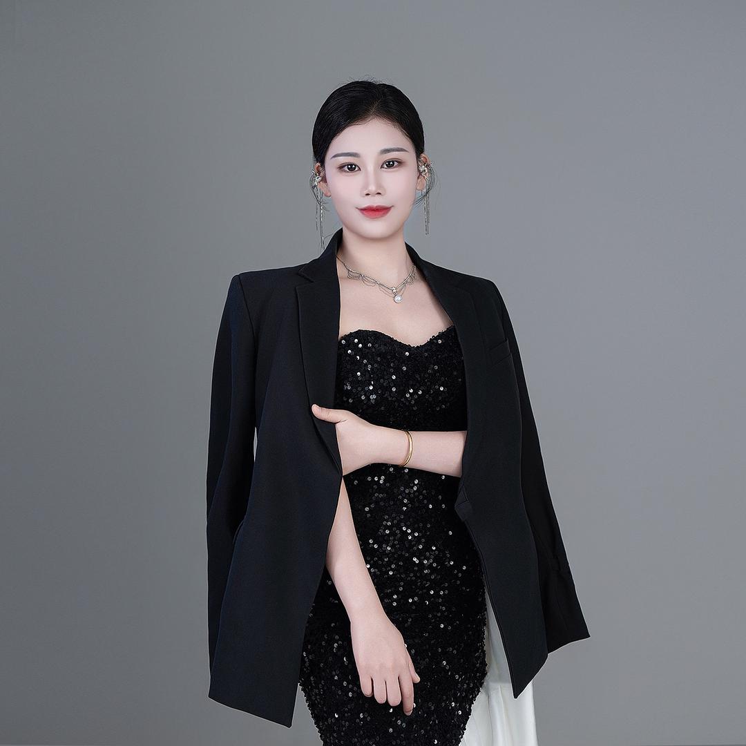 魅姫丽颜 · Li凤