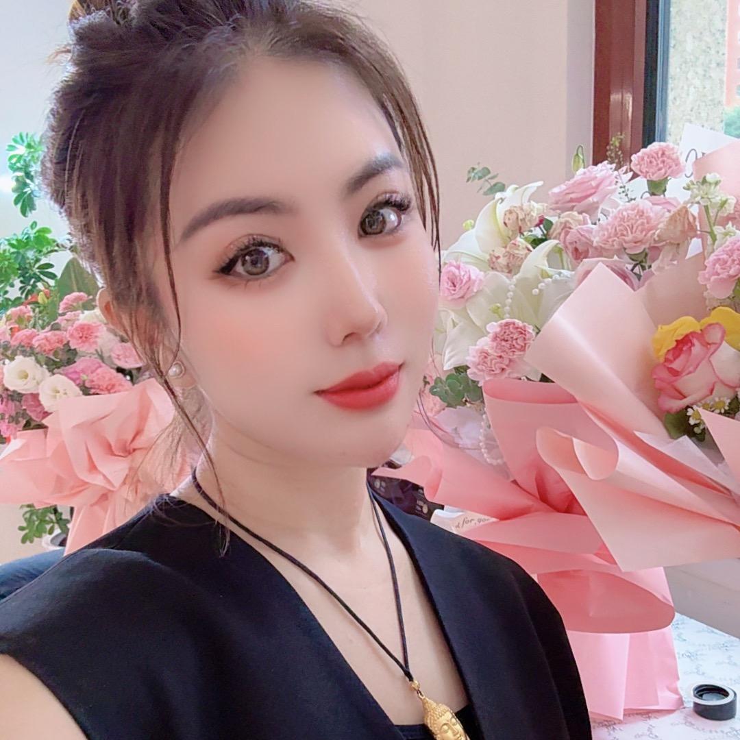 微儿—贺吉