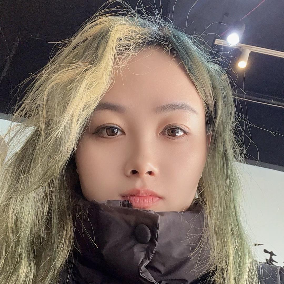 犯迷糊的小小胡