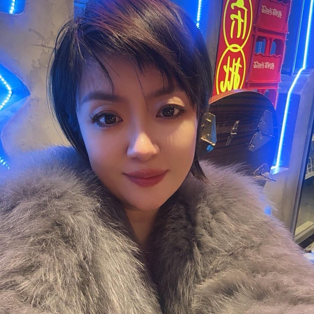 我是艾雯呦