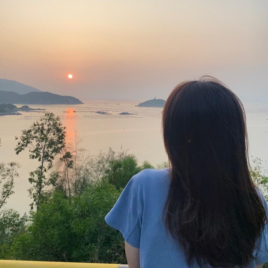 爱吃芋泥草莓酱🍓