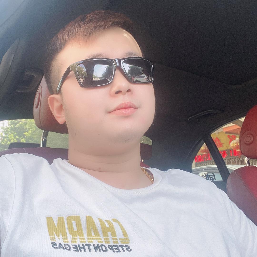 艾莱尔特贸车品专营店