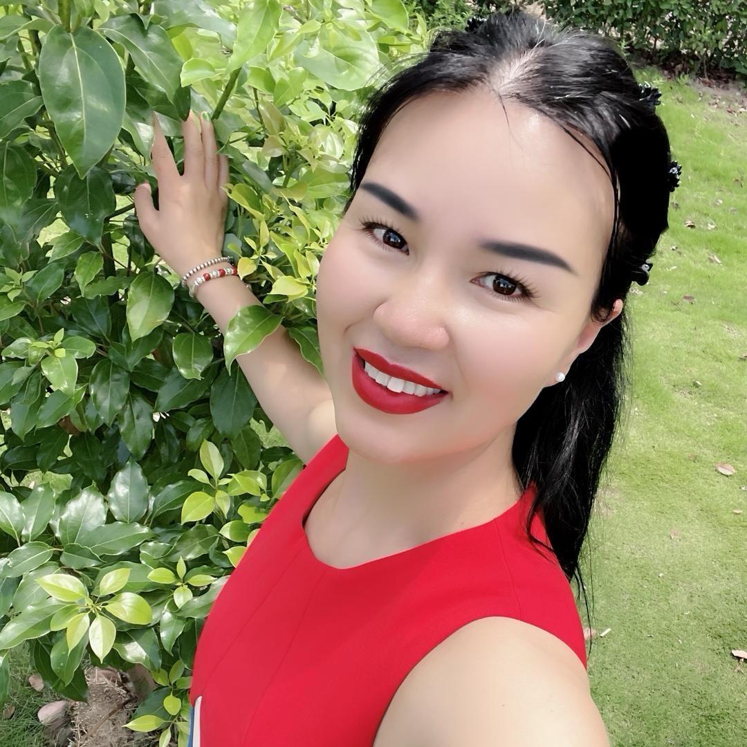 粉红姐姐🎤（晚7:00开播）