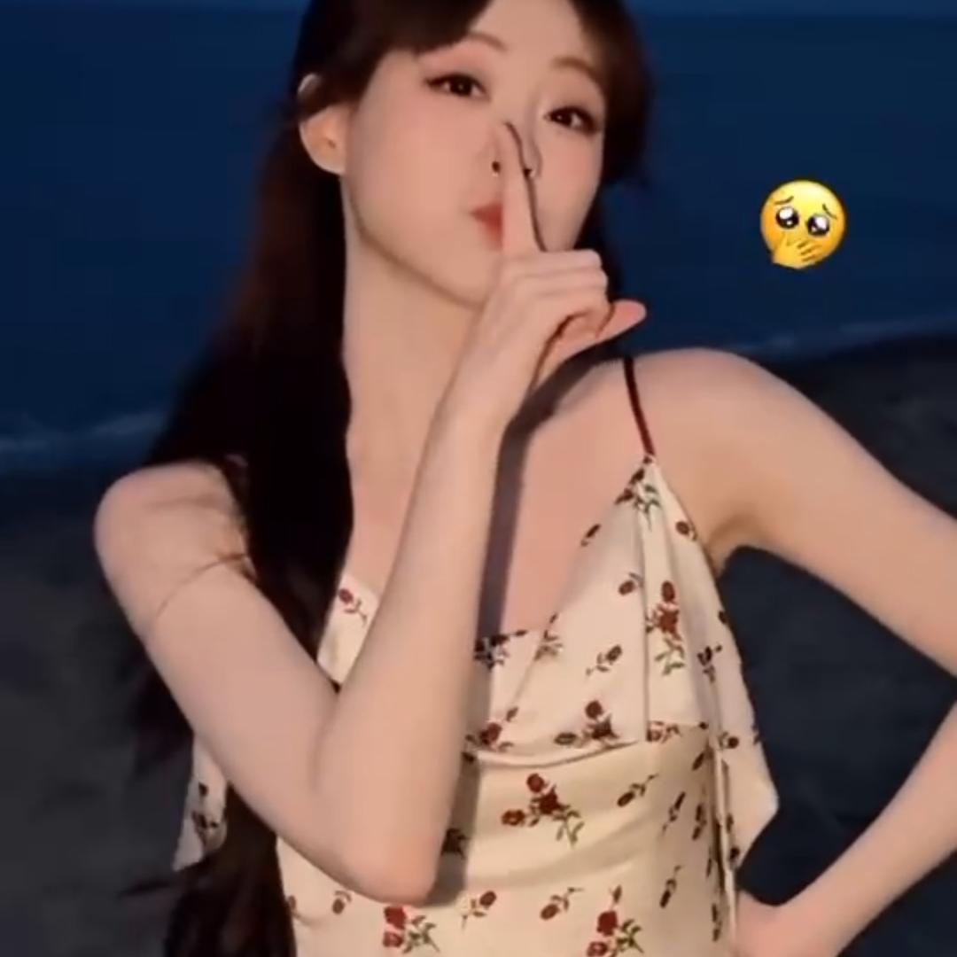 笑语嫣然