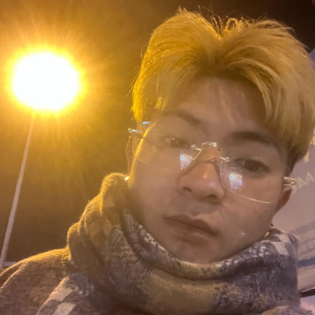 叫我老（李）就行！