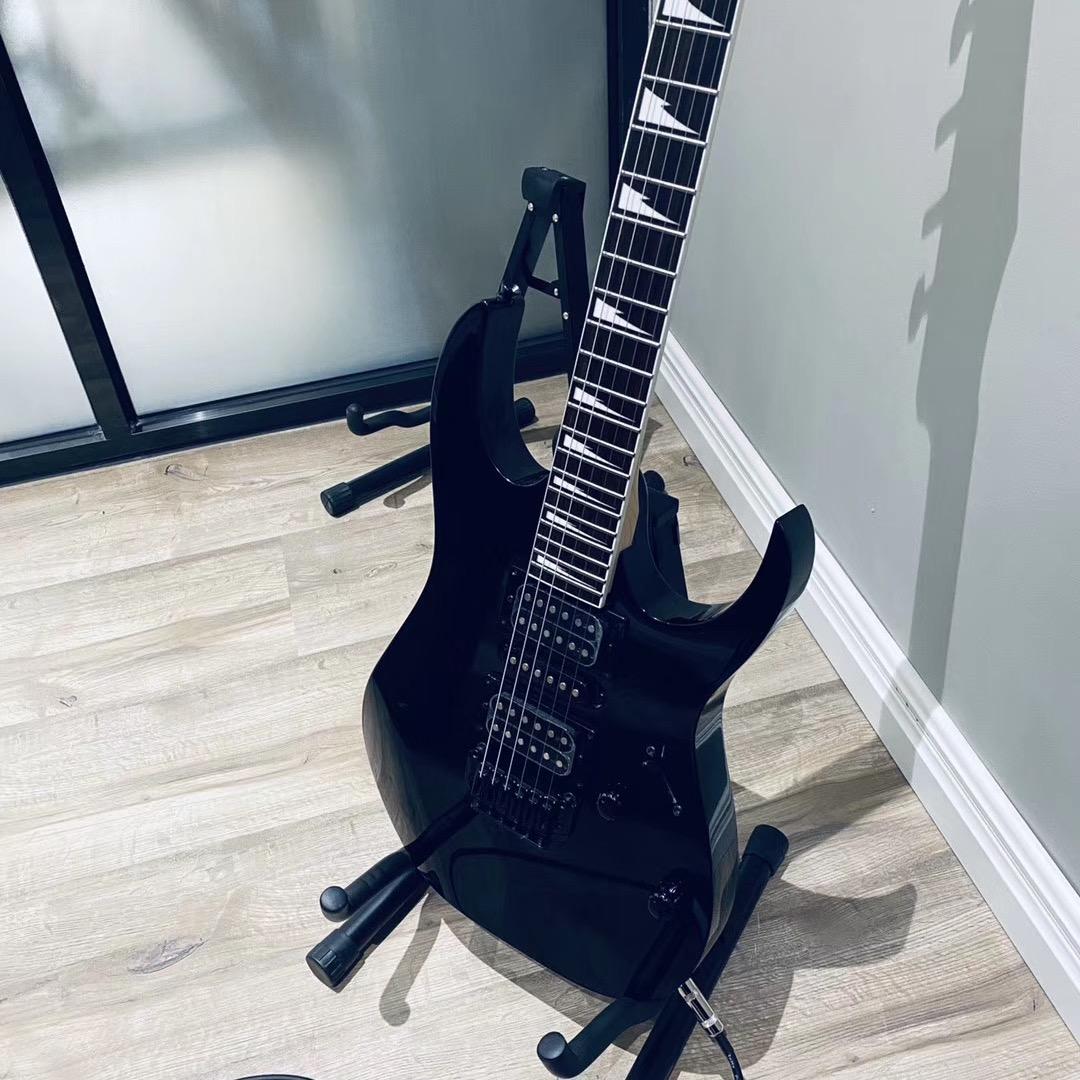 断弦Ibanez