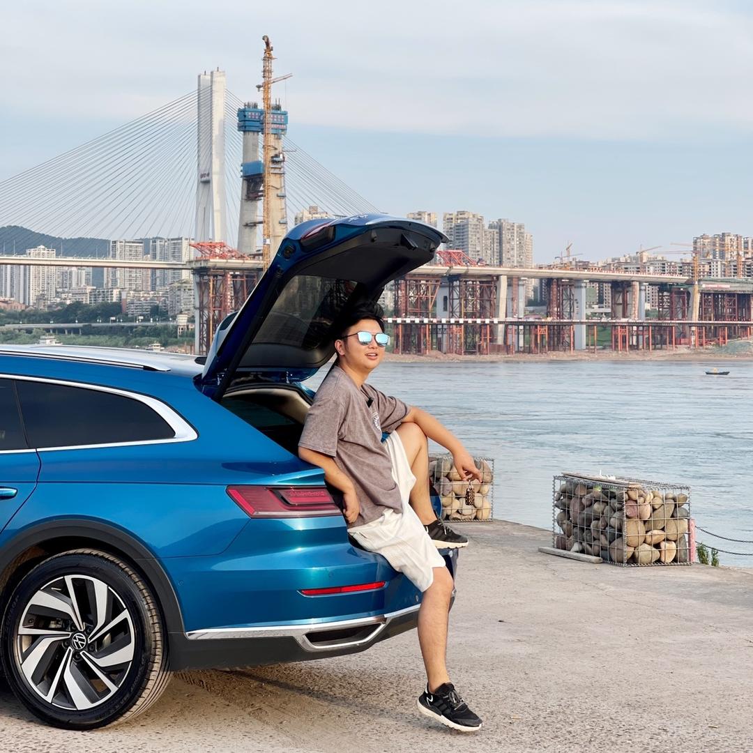 吃皮青年(丙昊汽车)