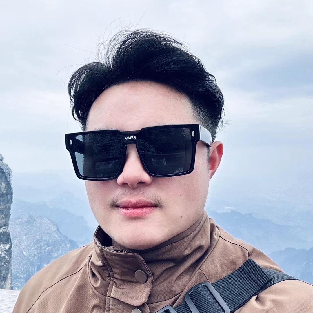小杨不说话