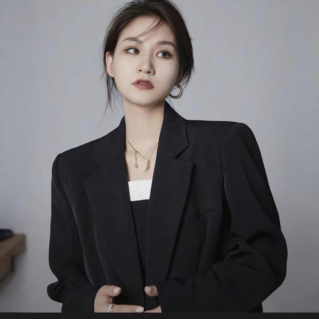 吕噜噜Iuu ~直播(爆款返场)