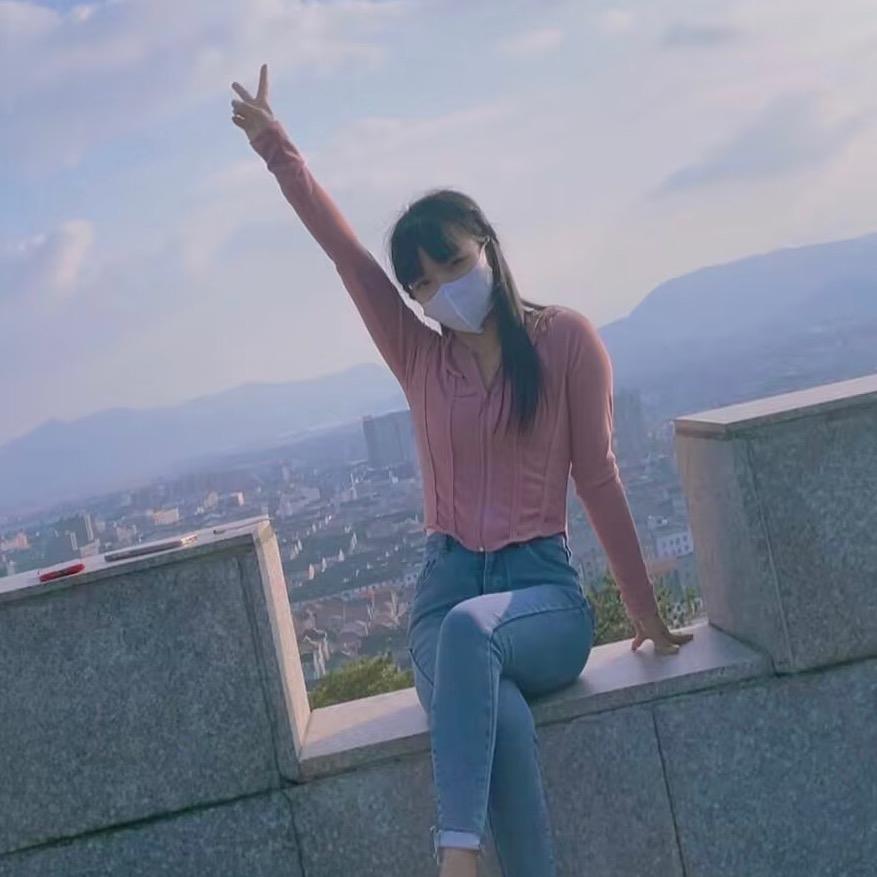 小霞