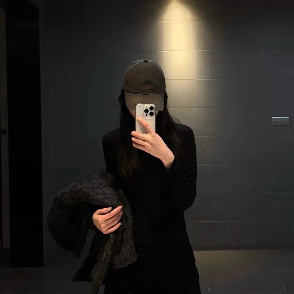 - ̗̀恭禧发财💸 ̖́-