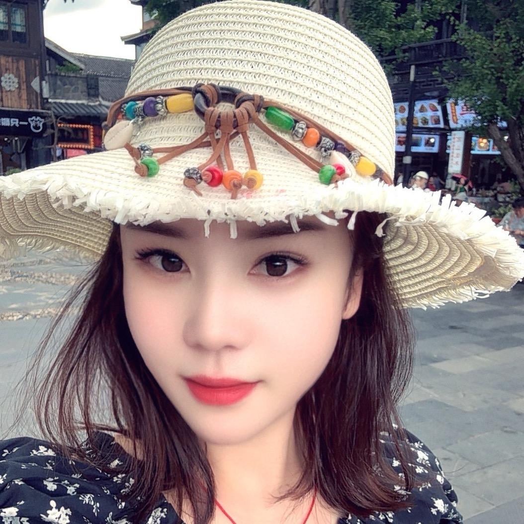 卖地板的小姐姐