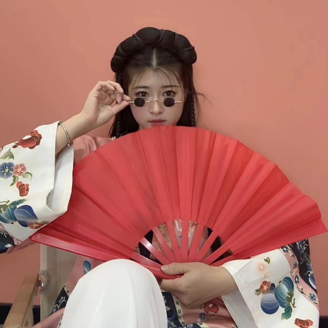 鲸娱传媒 — 大又又