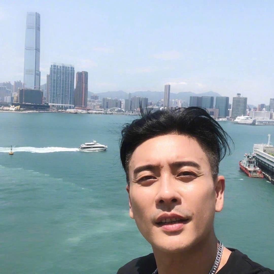 银河系孤独的玩玉人