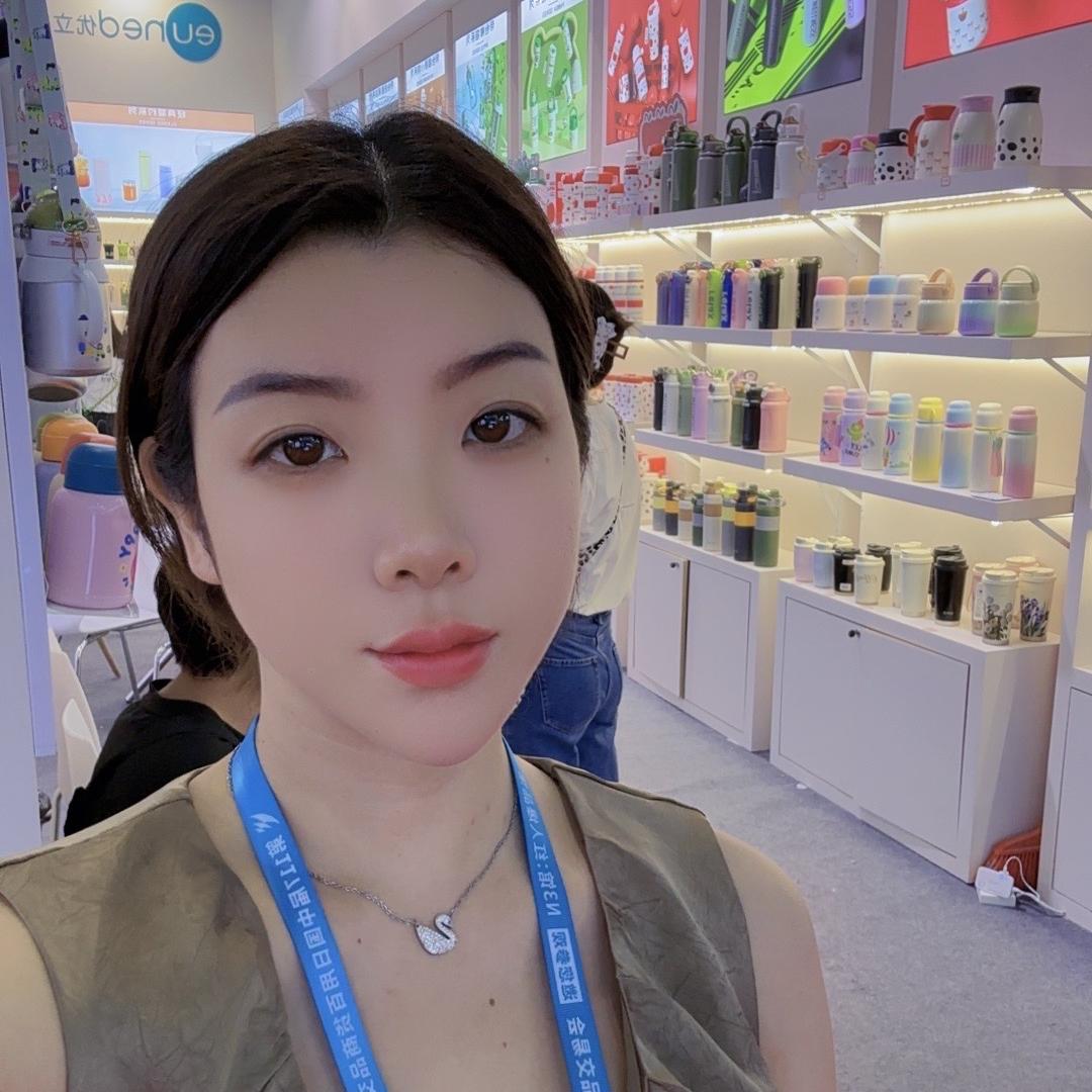 仔仔熊潮牌水杯五号店