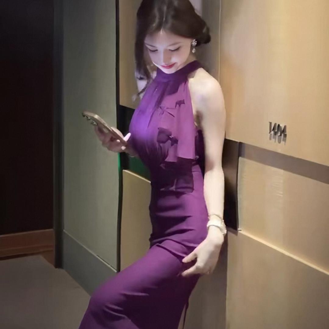 贝贝.