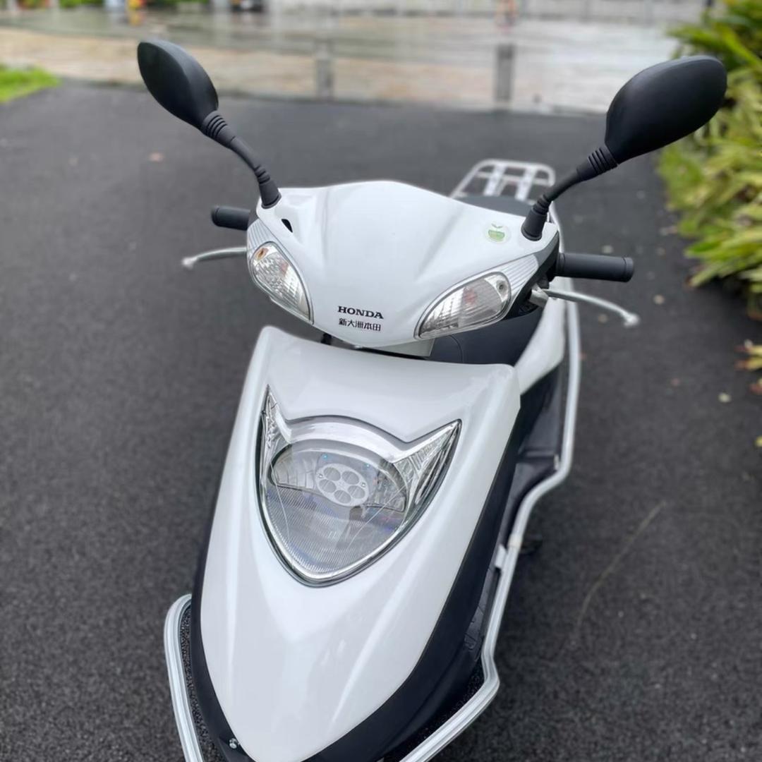 阿龙二手摩托车