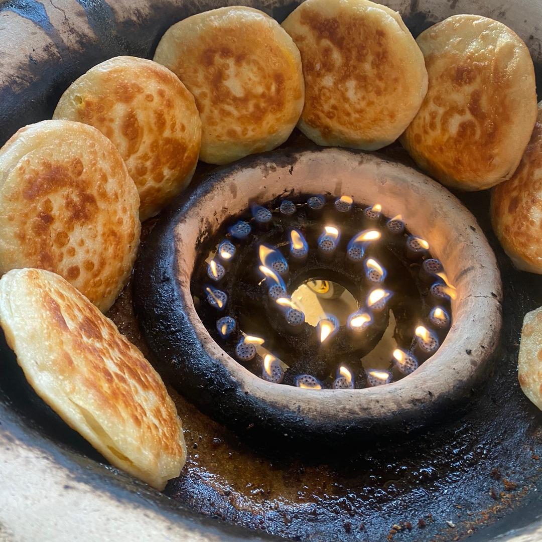 望海路烤炉鸡蛋灌饼（招学员）