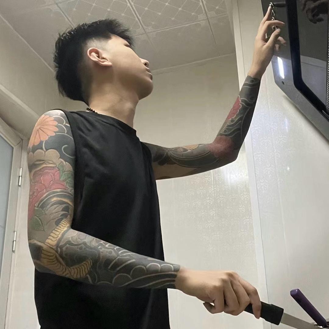 張……