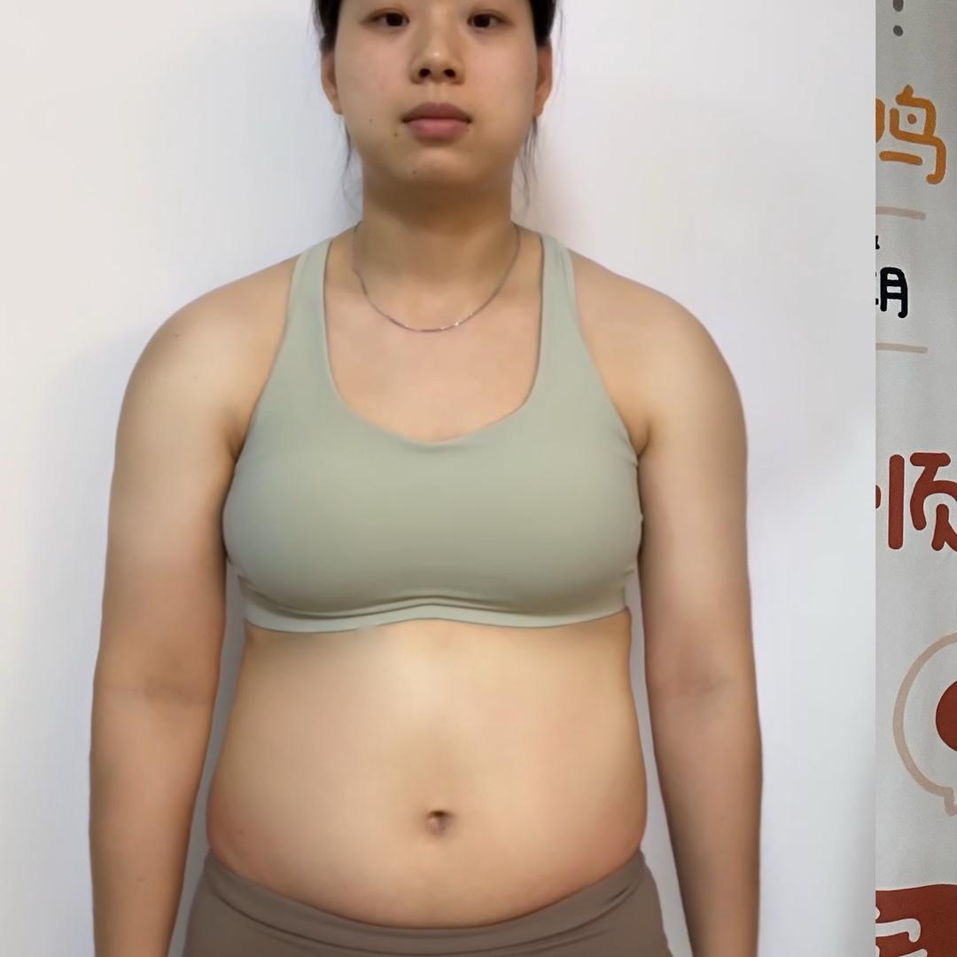 梦梦想要马甲线