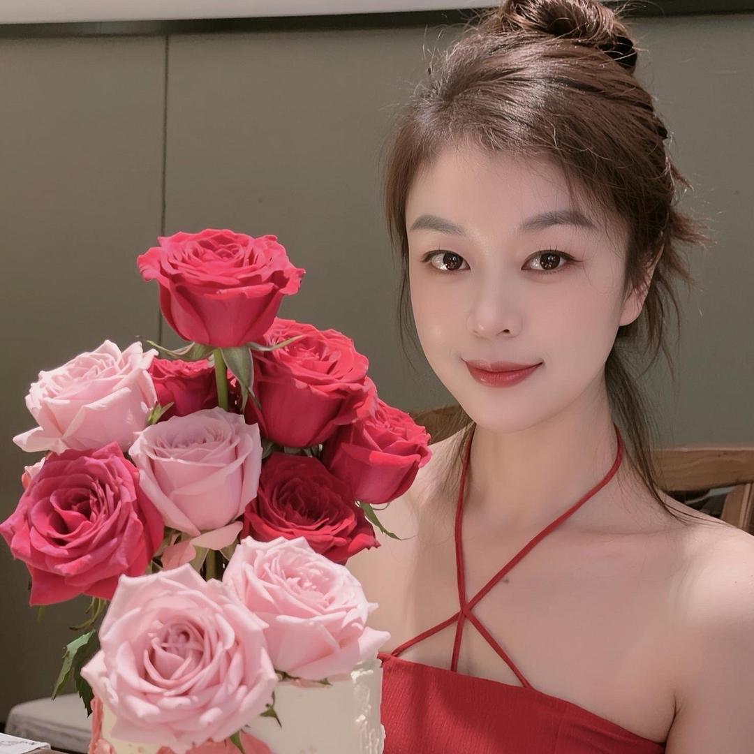 娜娜（陈）必回