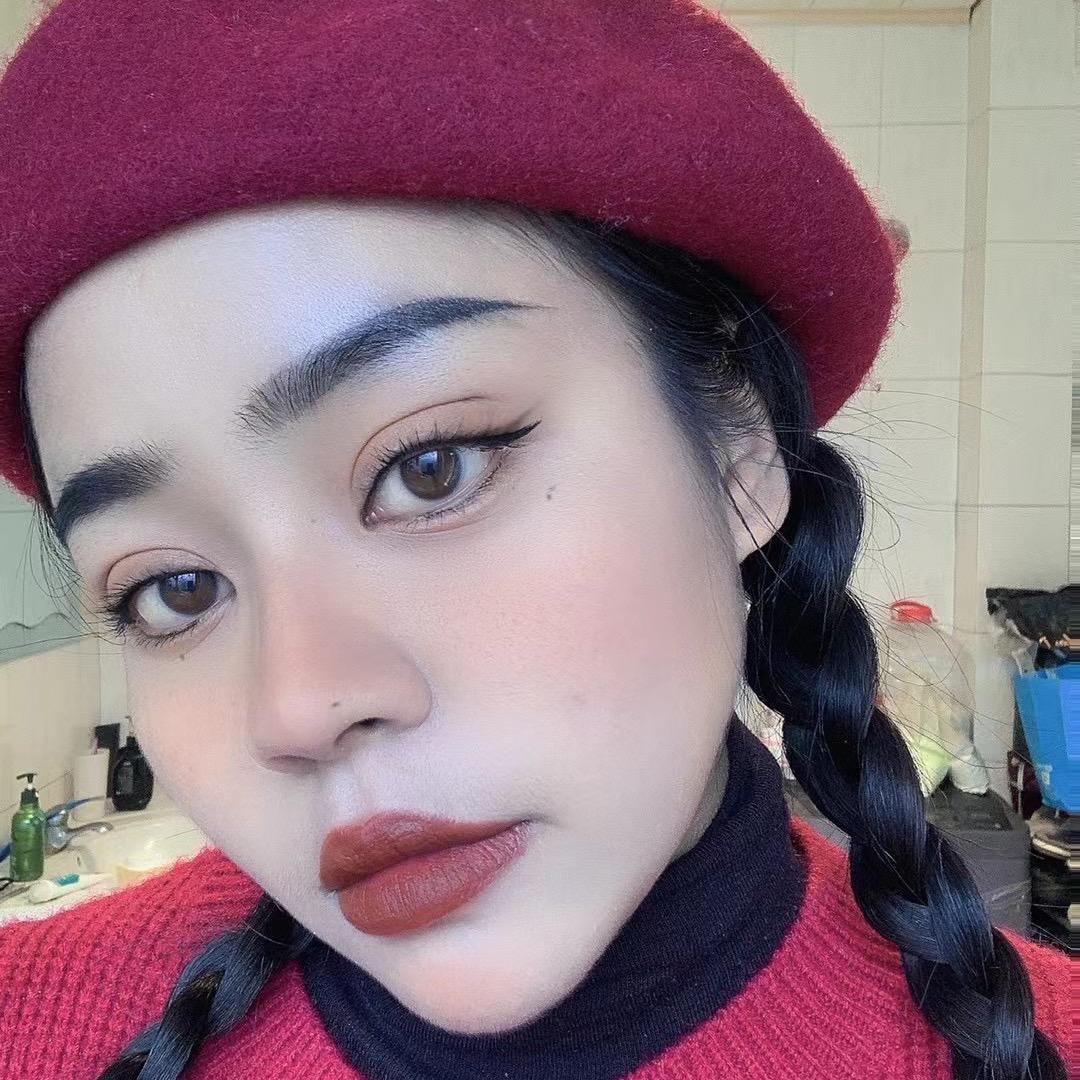 丽江不脱妆粉底液