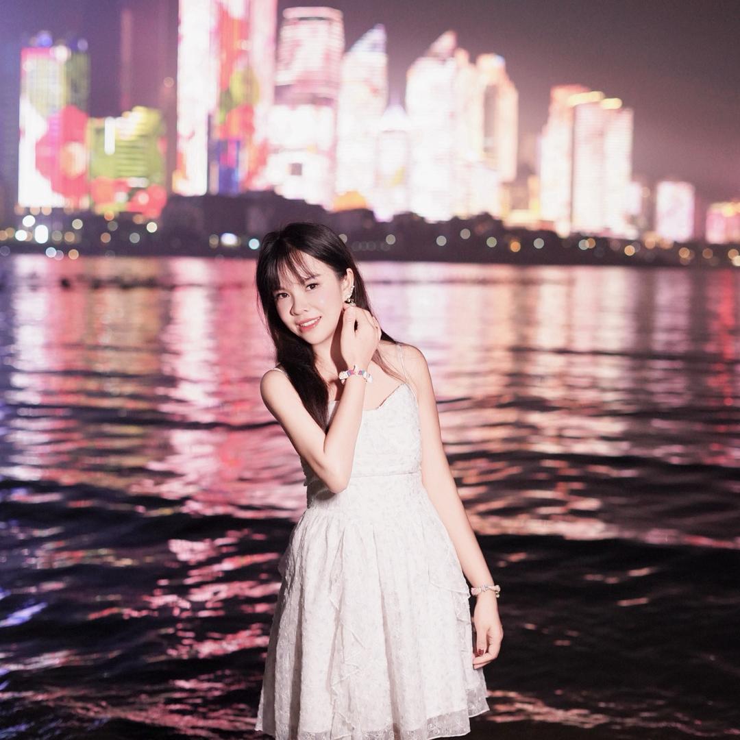 💋谭何容易😘