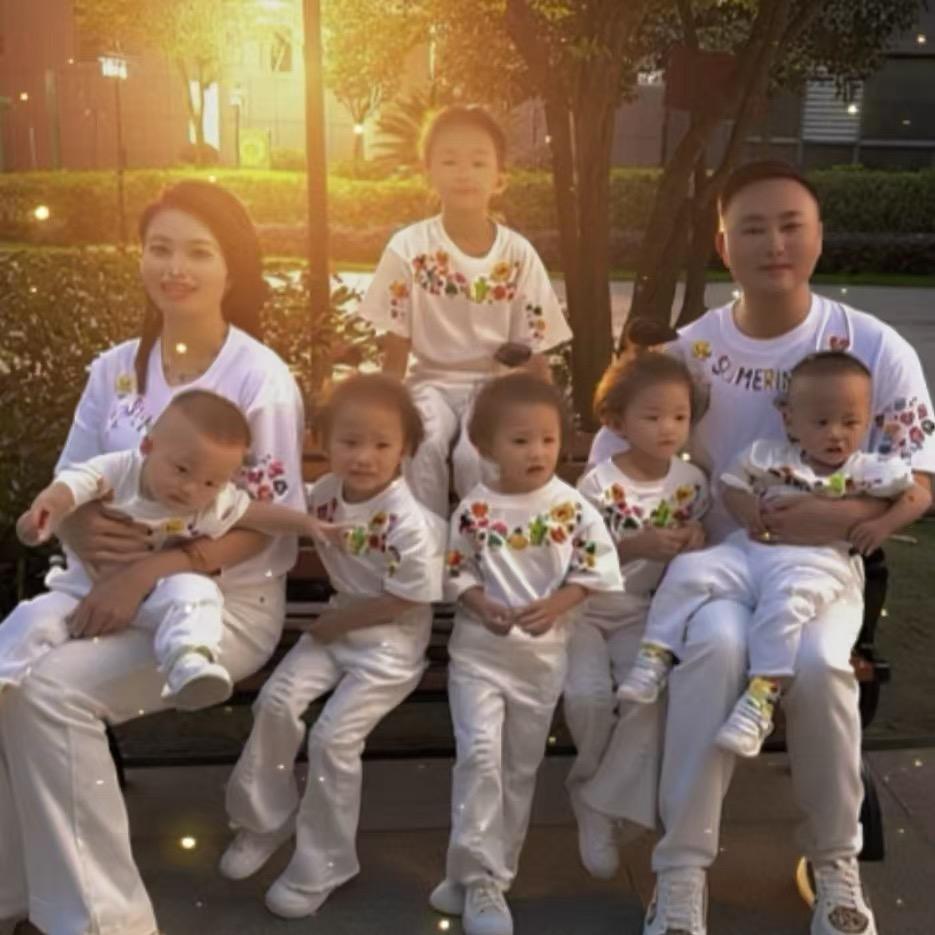 杨杨得亿  单胎➕三胞胎➕双胞胎