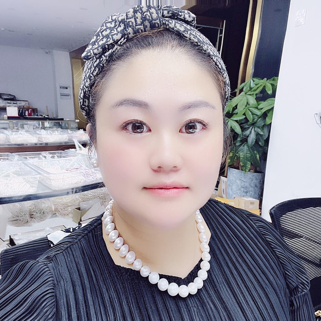 温州人杨安娜在诸暨卖珍珠