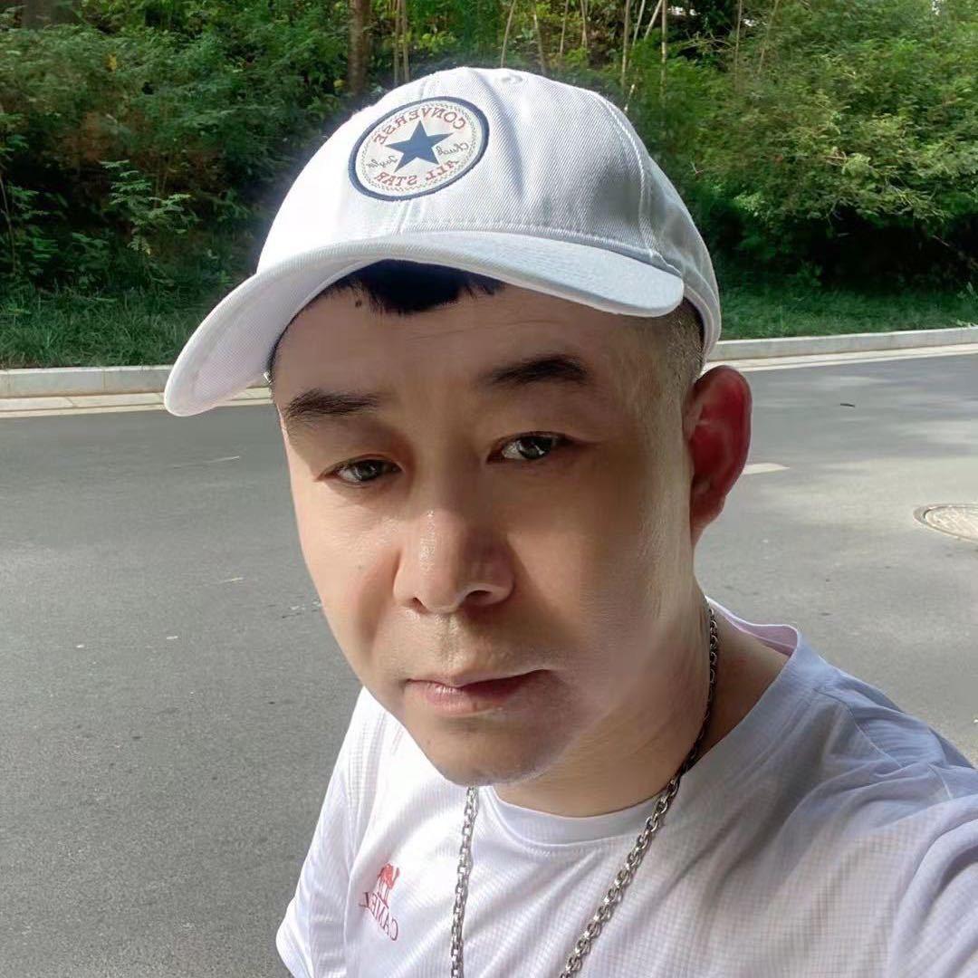莫小黑（西双版纳流浪记）