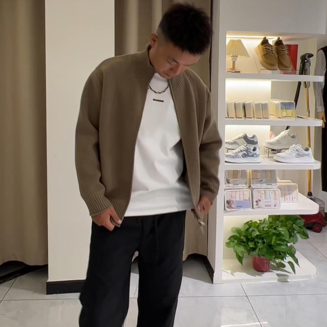 佘亚星男装