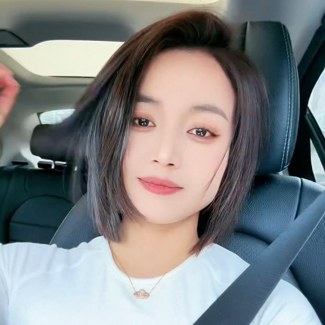 弯弯：