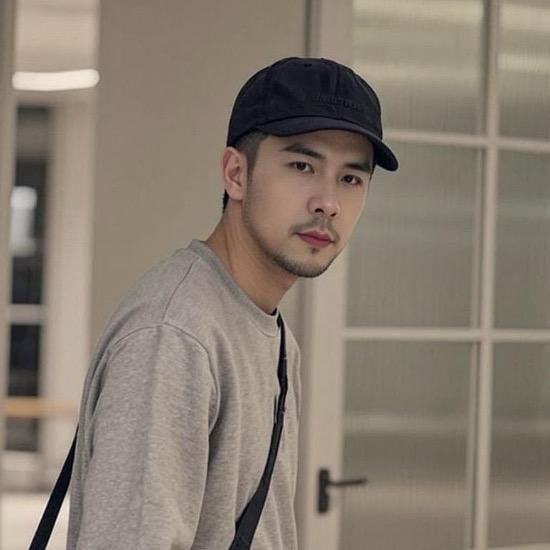 🤒孤༼独༹风中᭄🏹一匹༼狼࿐