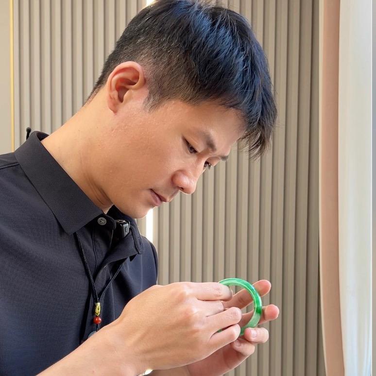 翡翠回收佩琦