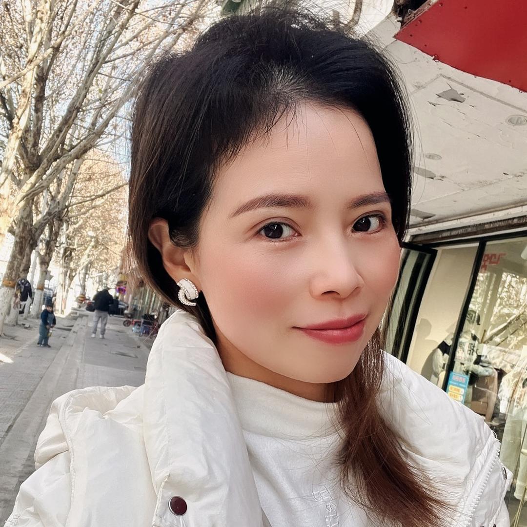 文文在合肥（16年实体服装店）
