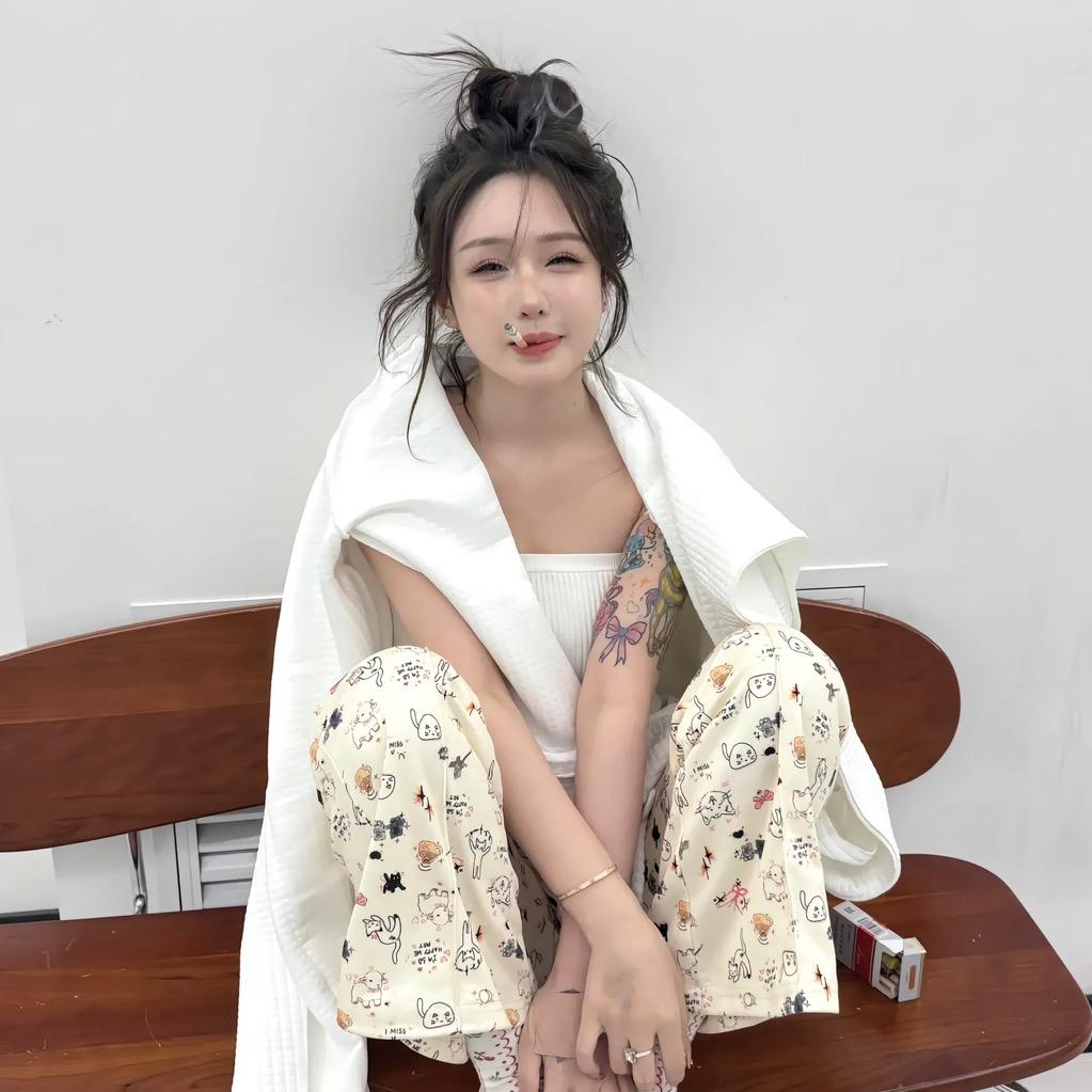贾璐瑶_
