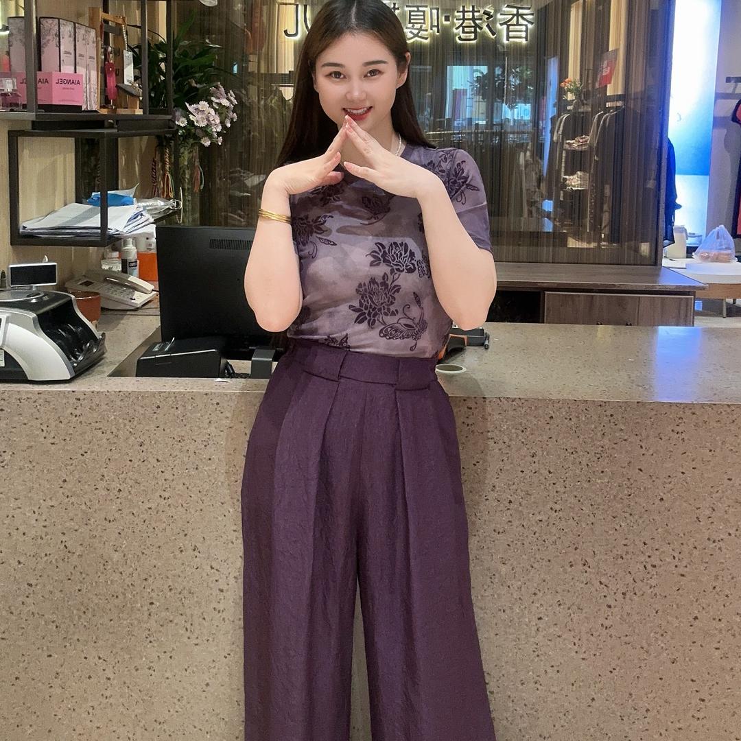 长发小姐姐