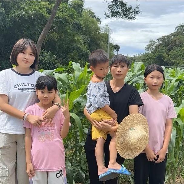 小严（单亲妈妈小号）