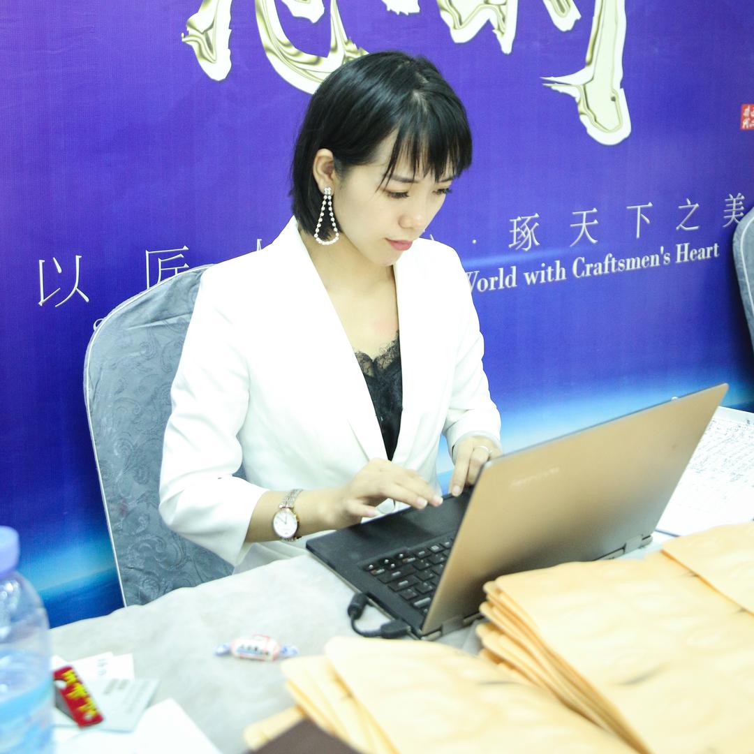 粉唇瑶瑶