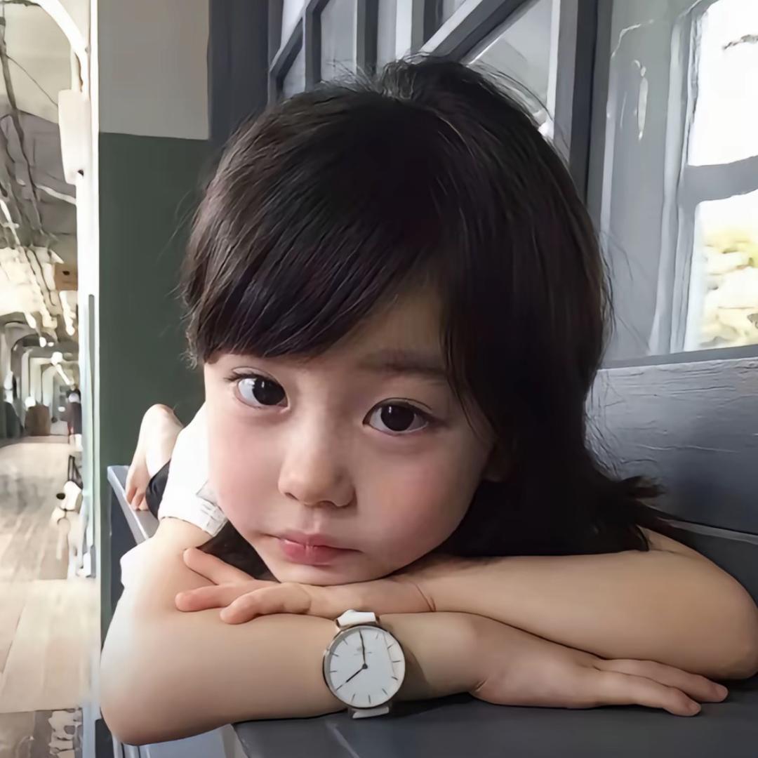 冷酷小美.
