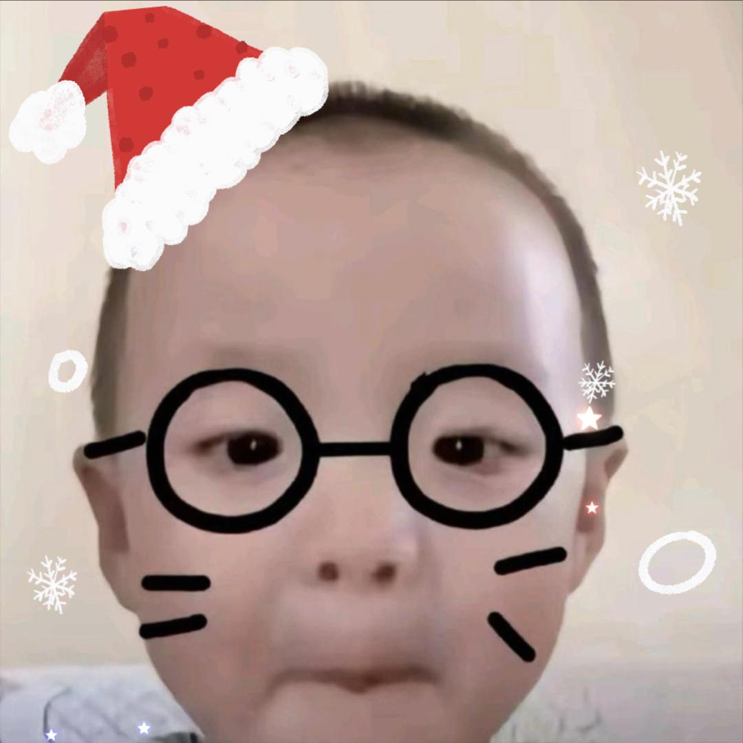 小孩 吃汉堡🍔