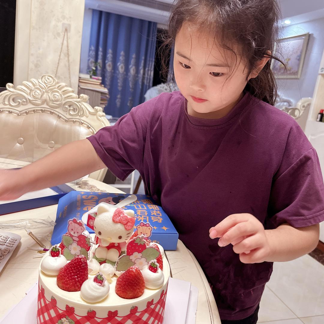 小宝肉嘟嘟