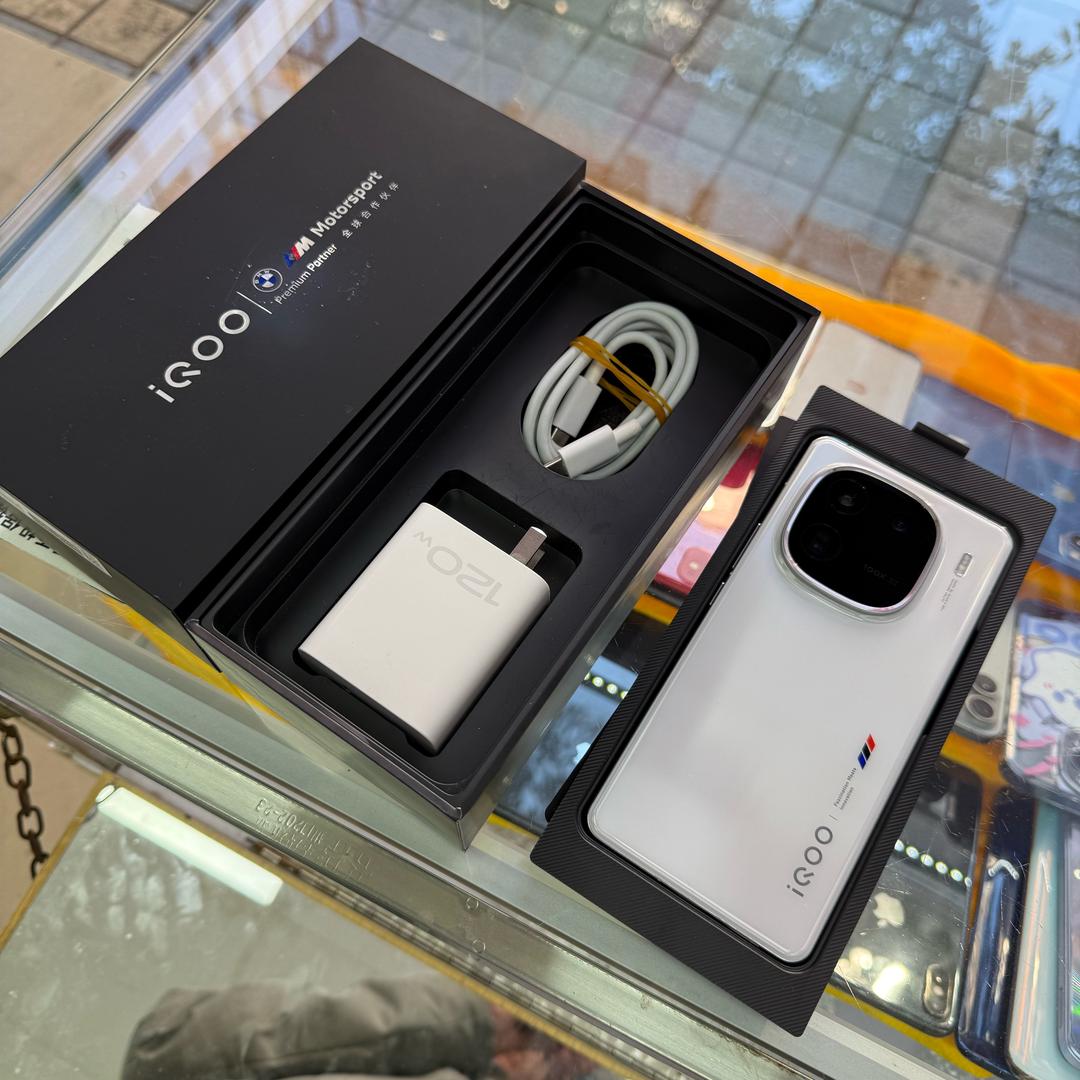 二手机📱批发 手机精修