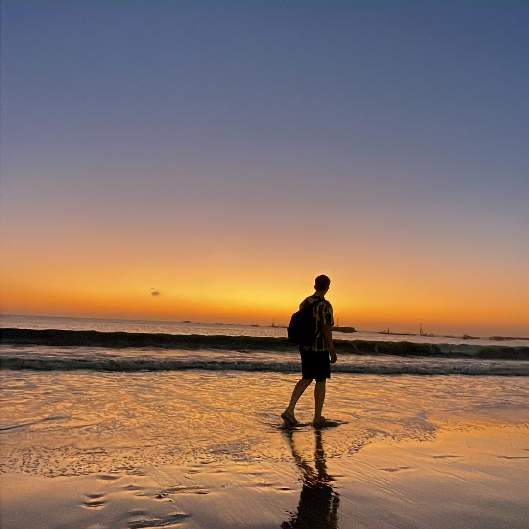 🌈离开水的鱼🌈