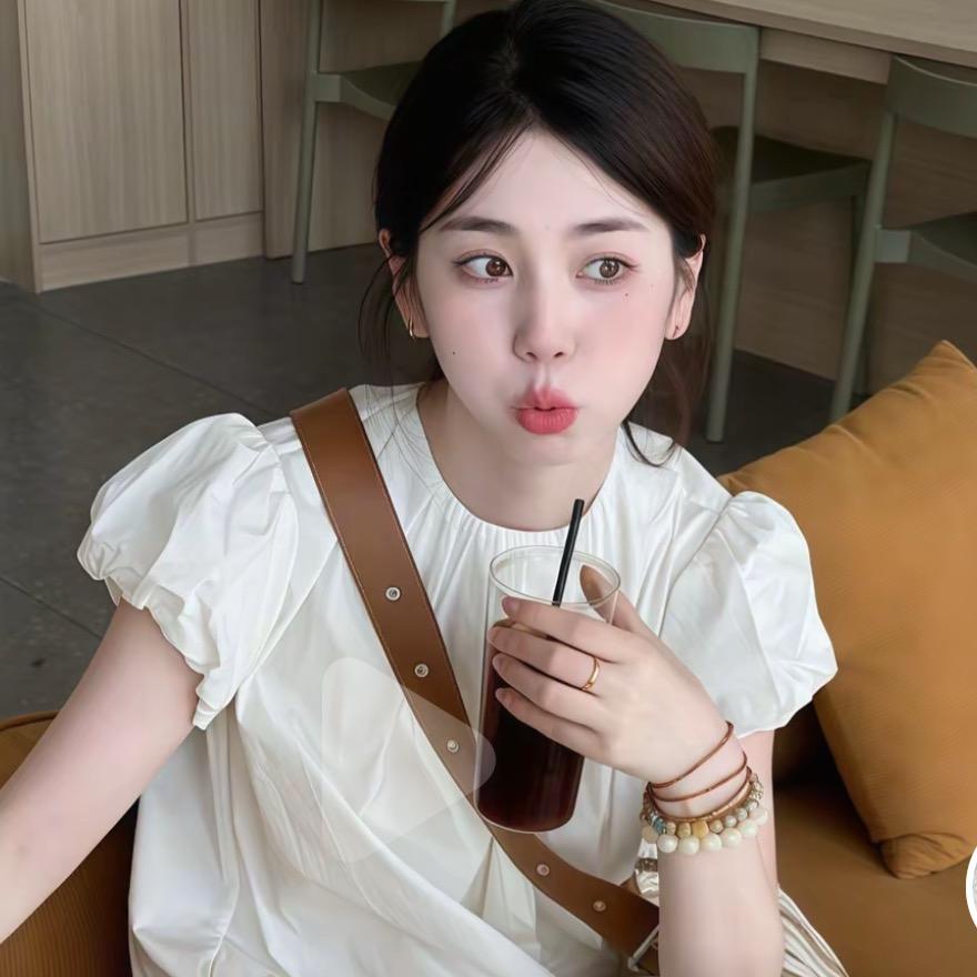 轻馨月