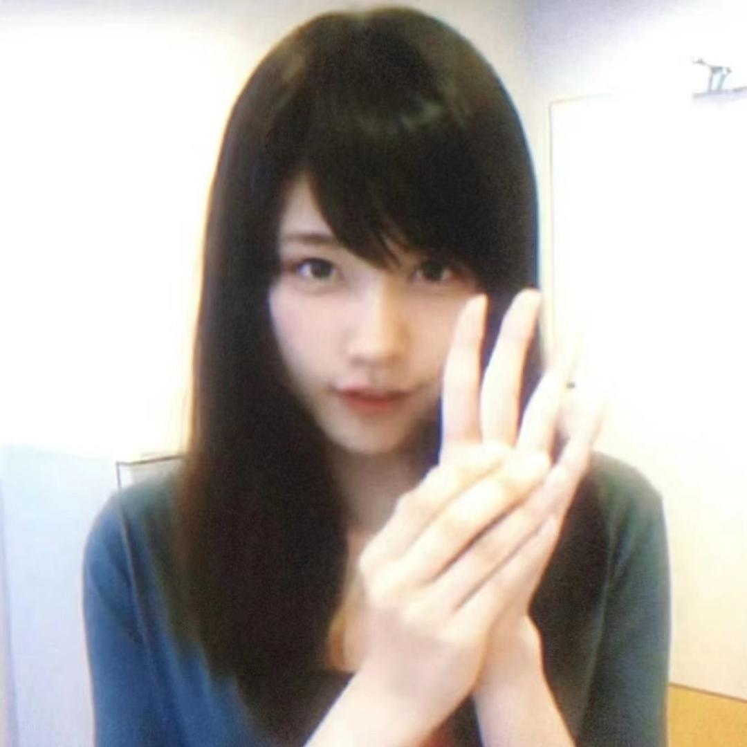 小嫄.