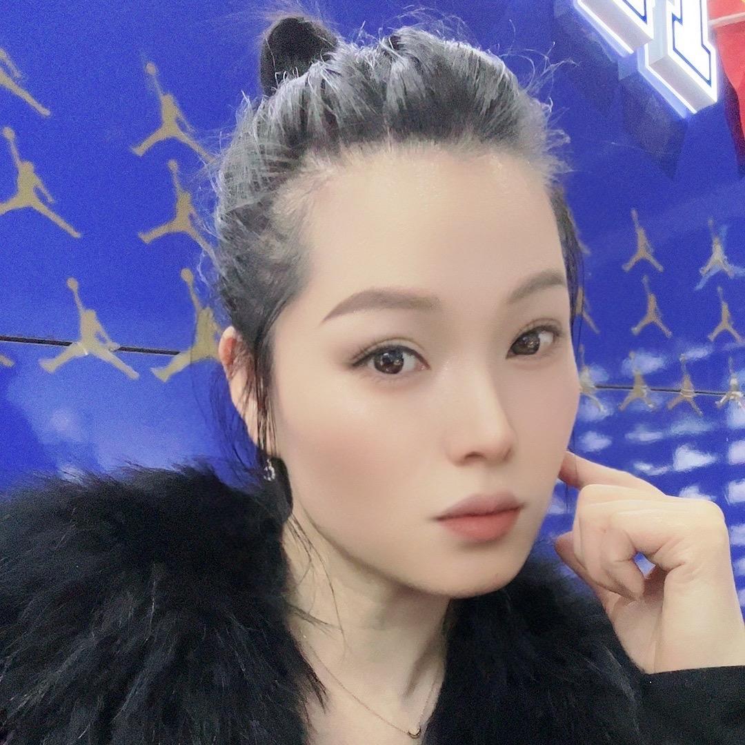 小玲玲，谢绝连赞