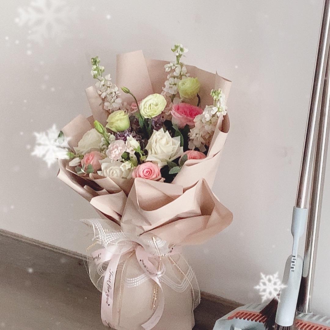 汤汤馨云馨
